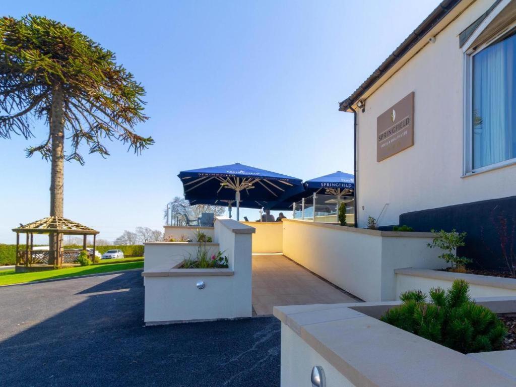Springfield Hotel & Health Club Halkyn Dış mekan fotoğraf